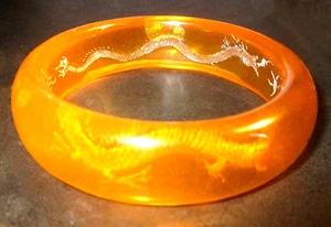 VINTAGE 1940ER RÜCKWÄRTS GESCHNITZT APFELSAFT DRACHENARMBAND - USA - Bild 1 von 5