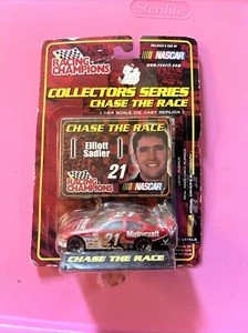 #21 Elliott Sadler Motocraft Chase The Race 1:64 Car  NASCAR - Picture 1 of 2
