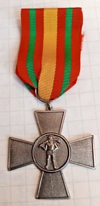 *Finlandia* 6.DIVISIÓN- Cruz Conmemorativa *Medalla Guerra Continuación *1939-1945* RARA - Imagen 1 de 2