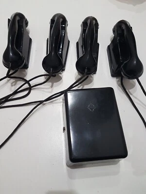 Lotto 4 Citofoni In Bachelite SAFNAT + Centralina anni 50 NERI Da Collezione - Immagine 1 di 4