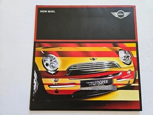 MINI ONE COOPER LAUNCH SALES BROCHURE 2001 - Picture 1 of 7