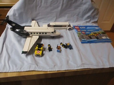 LEGO CITY 60102 AIRPORT VIP SERVICE - Image 1 of 4
