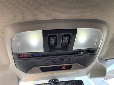 Consola central superior delantera usada se adapta a: Subaru Xv 2021 techo transversal con techo corredizo Fr Foto 1 de 4