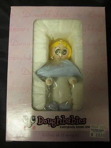 Doughbabies Puppe Mini Ornament Neu Mutter Baby Junge '04 Harz 4 Zoll Kostenloser US-Versand B - Bild 1 von 1