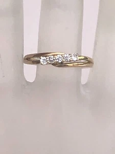 NEW 9ct Gold 5 stone White Sapphire Ring, diamond-like, GEMS TV certificate incl - Picture 1 of 9