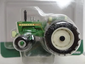 Ertl OLIVER 1950T TRACTOR Green 1/64 scale - Picture 1 of 5