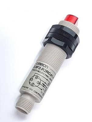 Omron E3F2-R2RC41-P1 Photoelectric Switch 10-30VDC  - Image 1 of 4