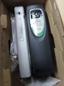 VFD SK2203 Control Techniques 10HP 200-240V 3ph /0-240v 3ph - Picture 1 of 3