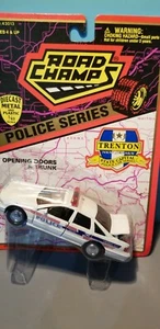 ROAD CHAMPS (43013) TRENTON NJ COCHE DE POLICÍA ESCALA 1:43 MODELO DE METAL DIECAST - Imagen 1 de 1