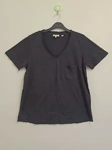 EX Fat Face Women's Short Sleeve V-Neck Maggie Casual T-shirt In Black (Defect) - Picture 1 of 5