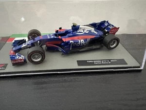 Collezione Auto PANINI F1 - 1/43 - #112 - Carlos Sainz Jr Toro Rosso STR12 2017 - Foto 1 di 2