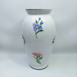 "Florero floral de porcelana Tiffany & Co blanco Sintra, 9"" de alto" - Imagen 1 de 9