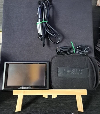 Garmin Nuvi 52LM, 145-01615-11 Automotive Navigation System 5" Screen works - Image 1 of 4