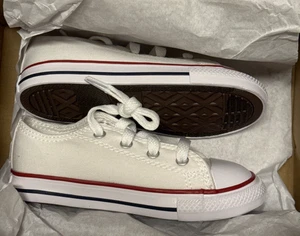 Converse Chuck Taylor All Star Low Top Sneakers White Canvas Men’s 9 NEW - Picture 1 of 5