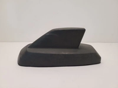 2014-2019 GMC SIERRA 1500 ROOF MOUNTED SHARK FIN 23258454 - Image 1 of 4