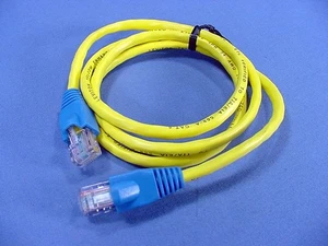 Leviton 5G454-3R Yellow Cat5 3ft Ethernet Cable Data Patch Cord Network Red Boot - Foto 1 di 4