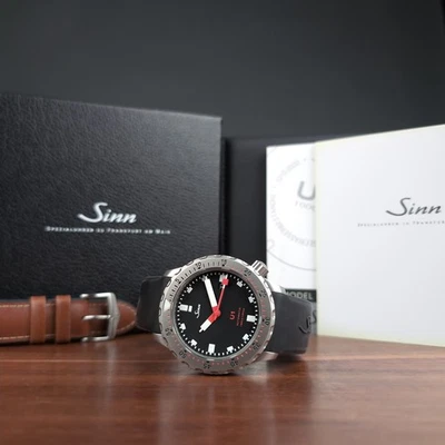 Sinn U1 1010 con caja y tarjeta + correa extra Foto 1 de 4