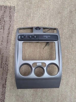 04-12 GMC Canyon Chevy Colorado 4x4 Radio tablero bisel moldura OEM gris claro  Foto 1 de 4