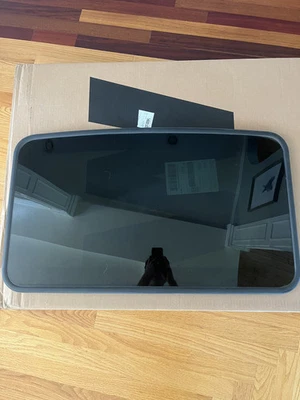 2004 - 2011 MERMERCURY GRAND MARQUIS ЛЮК СОЛНЦЕ ЛУНА КРЫША ВЕРХНЕЕ СТЕКЛО ОКНО OEM - Изображение 1 из 3