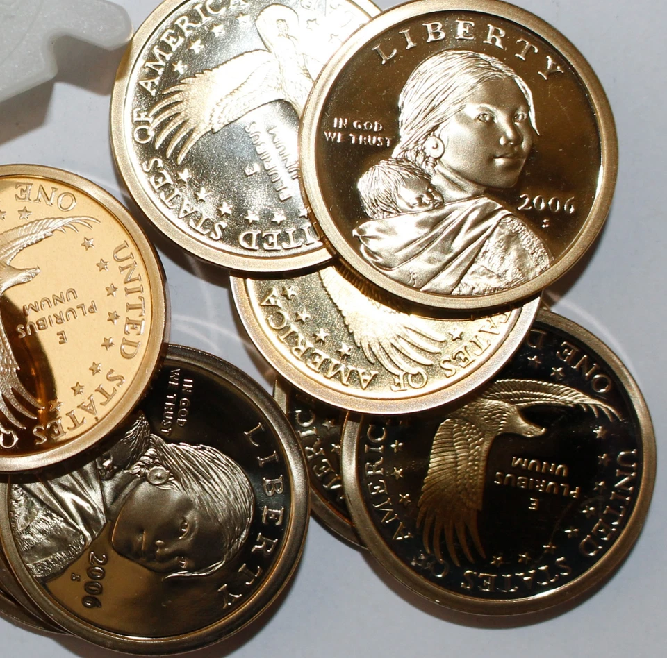 2006 S Sacagawea Native American $1 Coins Roll 25 Uncirculated Proof Coins - Image 1 of 3