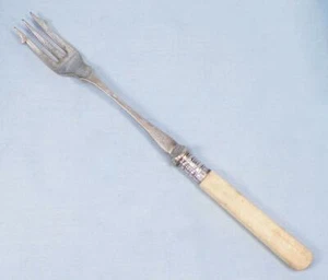 Antique Pickle Fork EPNS Sterling Ferrule GB Sheffield1921 - Picture 1 of 12