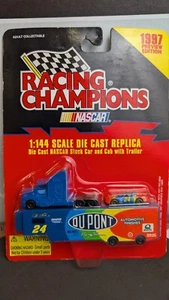 1:144 #24 JEFF GORDON DUPONT RACING CHAMPIONS TRANSPORTER HAULER WITH CAR 1997 - Picture 1 of 5