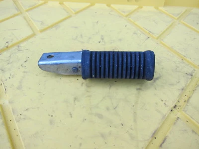 1982 Suzuki GS1100GL OEM APOIO PARA OS PÉS DIANTEIRO ESQUERDO PEG STEP - Imagem 1 de 4