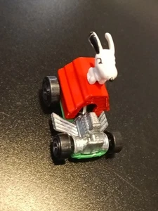 2015 Hot Wheels Snoopy HW Screen Time 1:64 DIECAST Toy Race Car - Picture 1 of 4
