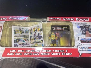 Micro Comic Book & Micro Transformer Bumblebee 1:25 Store Display - Picture 1 of 6