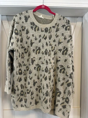 Suéter estampado animal en bloques de colores de gran tamaño caballete Foto 1 de 4