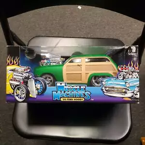 Muscle Machines 1:18 Scale Die Cast Car 1950 Ford Woody Green - Picture 1 of 2