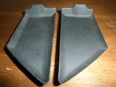 2011 Hyundai Veracruz - Front Door Bolt Cover Pair - Imagem 1 de 4