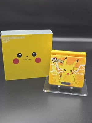 Nintendo Gameboy Advance SP GBA SP Pikachu Pokemon Box OVP  IPS Display - Bild 1 von 4