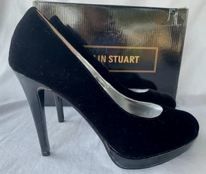 COLIN STUART..CLASSIC..BLACK..VELVET..SLIP ON..PUMPS..HEELS..WOMEN 10 - Picture 1 of 6