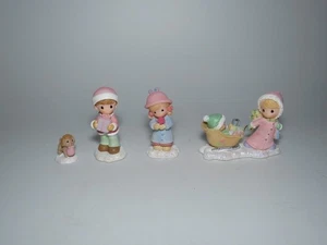Warm Hearts Hawthorne Village Precious Moments Accessory Set #91227 - Picture 1 of 7