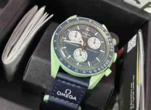 Swatch x Omega Bioceramic MoonSwatch Mission On Earth / Express / Original - Bild 1 von 3