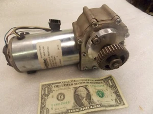 Allied Motion rechtwinkliger DC Getriebemotor 12 24 oder 36 VDC 5077-105 210 U/min L12604-2 - Bild 1 von 16