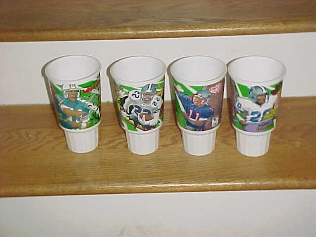 McDonald's Looney Tunes 1995 Juego Copa Fútbol Lote (4) Marino Emmitt Smith  Foto 1 de 1