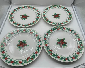 4 platos de cena Gibson Everyday Christmas Charm Holly Berry Delight 10 5/8" - Imagen 1 de 4