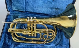 Yamaha YHR-302m Marching French Horn - Picture 1 of 4