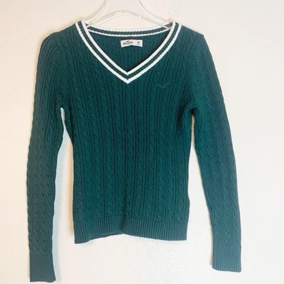 Hollister Sweater Medium Cable Knit Varsity Tennis Academia Ivy League Old Money - Image 1 of 4