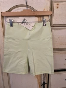 Fabletics NUEVO Pantalones Cortos Atléticos Boost PowerHold Cintura Alta 6” Spandex Motociclista Talla S - Imagen 1 de 7