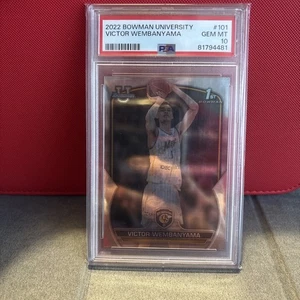 PSA 10 VICTOR WEMBANYAMA 1st 2022-23 Bowman University Rookie RC GEM MINT - Bild 1 von 6