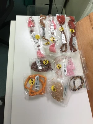 job lot (10x red/orange presious gems & stones inc Sagenitic Quartz/Orange - Image 1 of 3