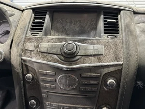 INFINITI INFINITI QX80 A/V Equipment control (audio and temperature), w/o cool - Bild 1 von 12