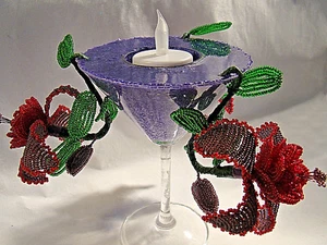 BEADED FUSCHIA 2 TONE CANDLE HOLDER RED & PURPLE LACED OUTER PETALS LED CANDLE - Picture 1 of 12