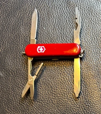 Navaja suiza Victorinox Midnight Manager - roja - 58 mm Foto 1 de 4