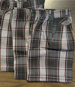 Lot de 3 paires de shorts plissés à carreaux uniforme scolaire taille 8 1/2 Bénie Trinité - Photo 1/4