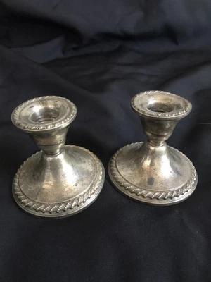 Candelabros vintage Rogers de plata de ley reforzados con peso / 520 gramos Foto 1 de 4