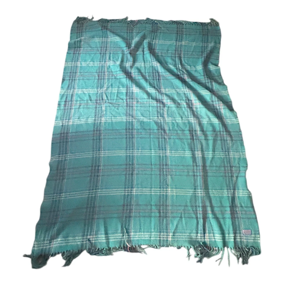 Vintage Pendleton Wool Plaid Blanket Throw Fringe Cabincore Cozy Warm Winter Lap - Image 1 of 2